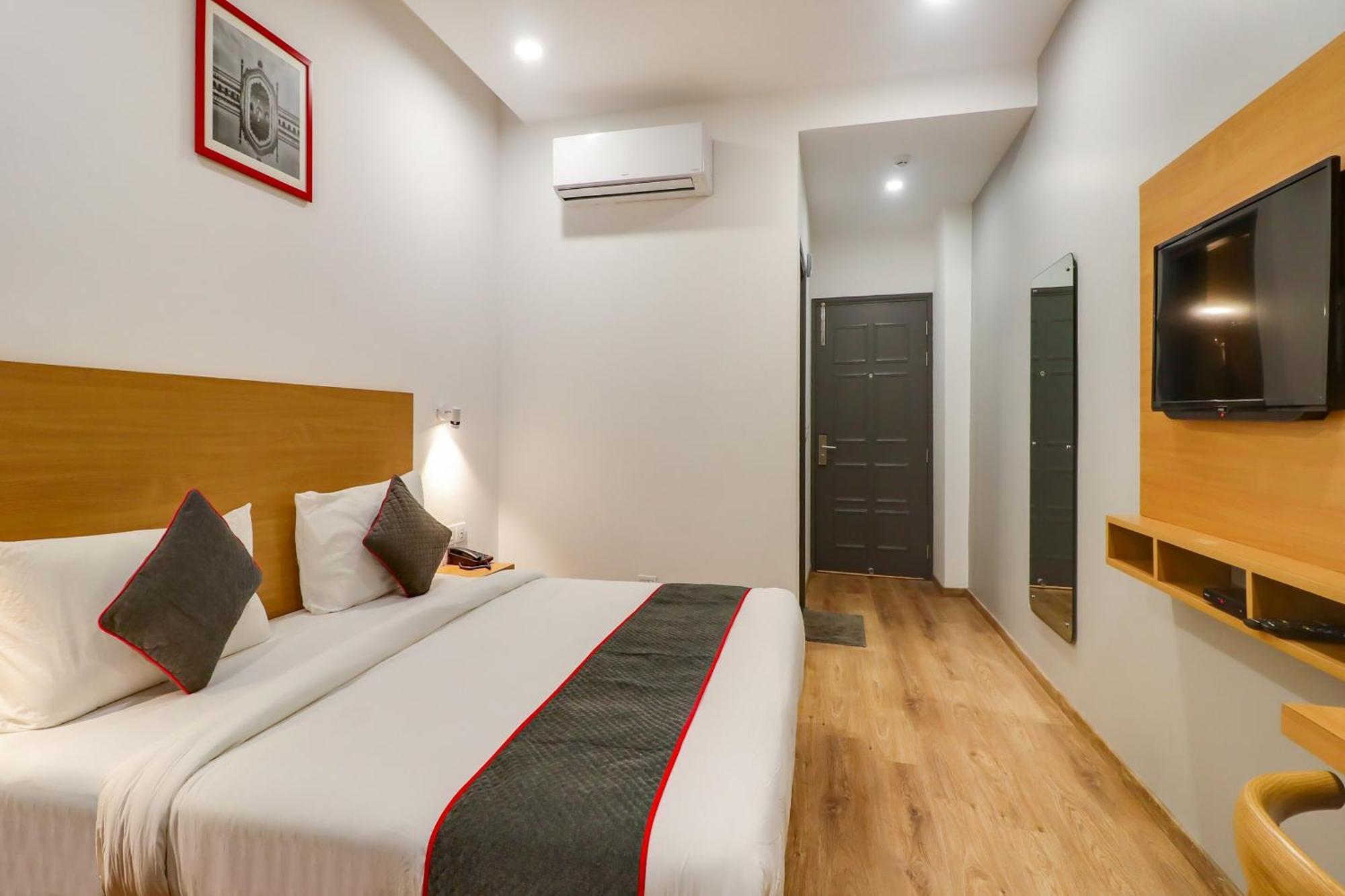 Super Townhouse Jashn Hotel Chinhat Eksteriør billede